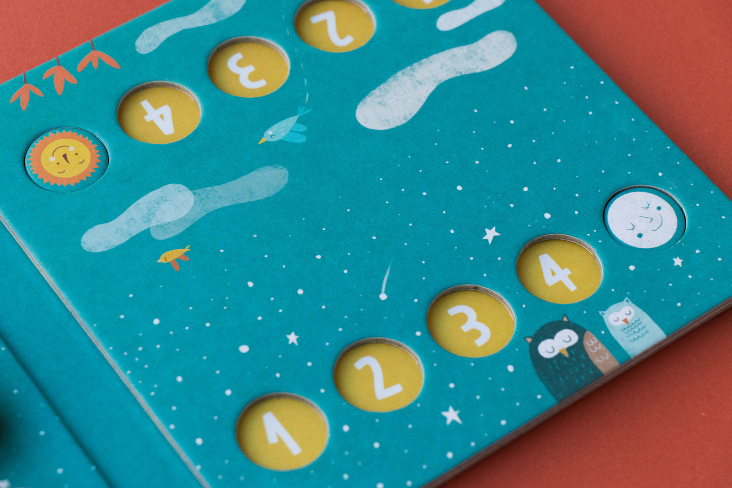 Londji - Sun and moon tic tac toe