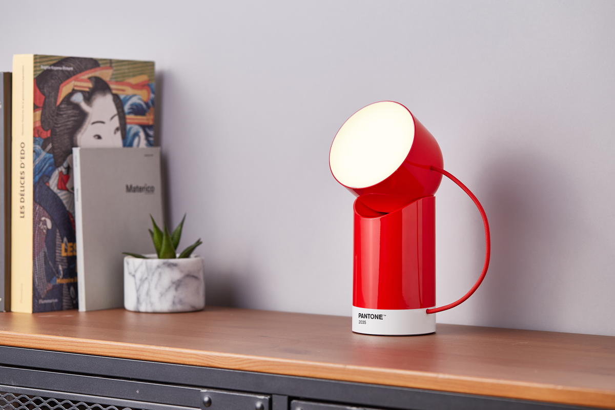 Lexon – Orbe portable LED lamp Lexon x Pantone (Red)