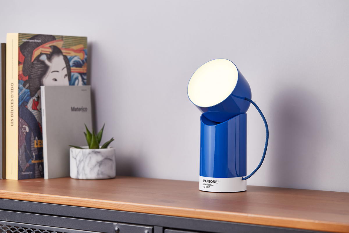 Lexon – Orbe portable LED lamp Lexon x Pantone (Blue)