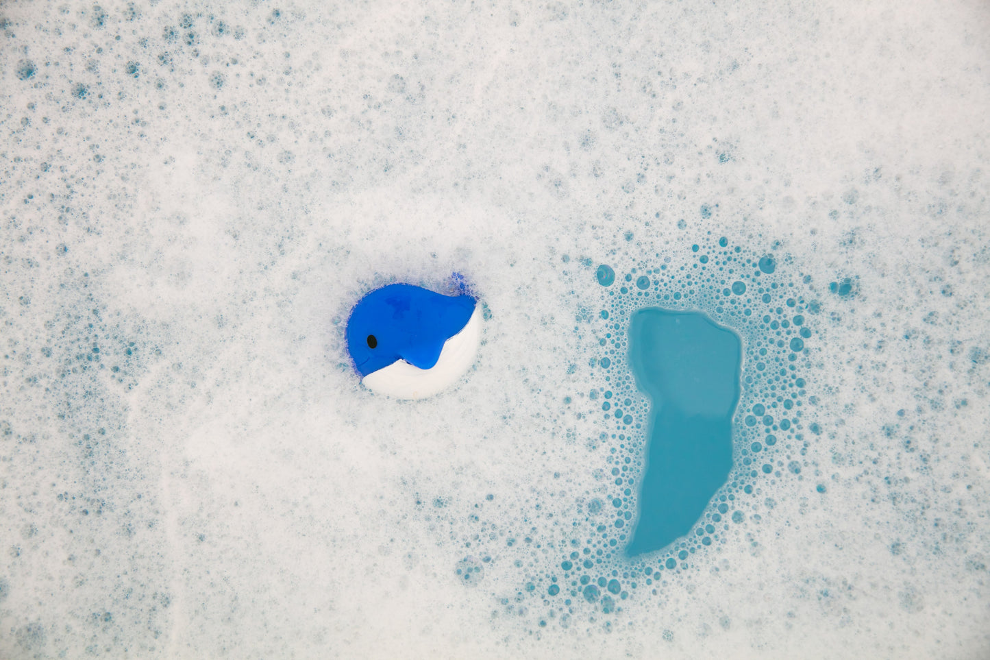 Nahthing Project - Plop Plop natural color bubble bath ocean blue